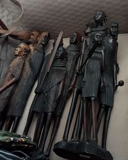 African figurines