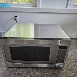 GE Stainless Steel Microwave