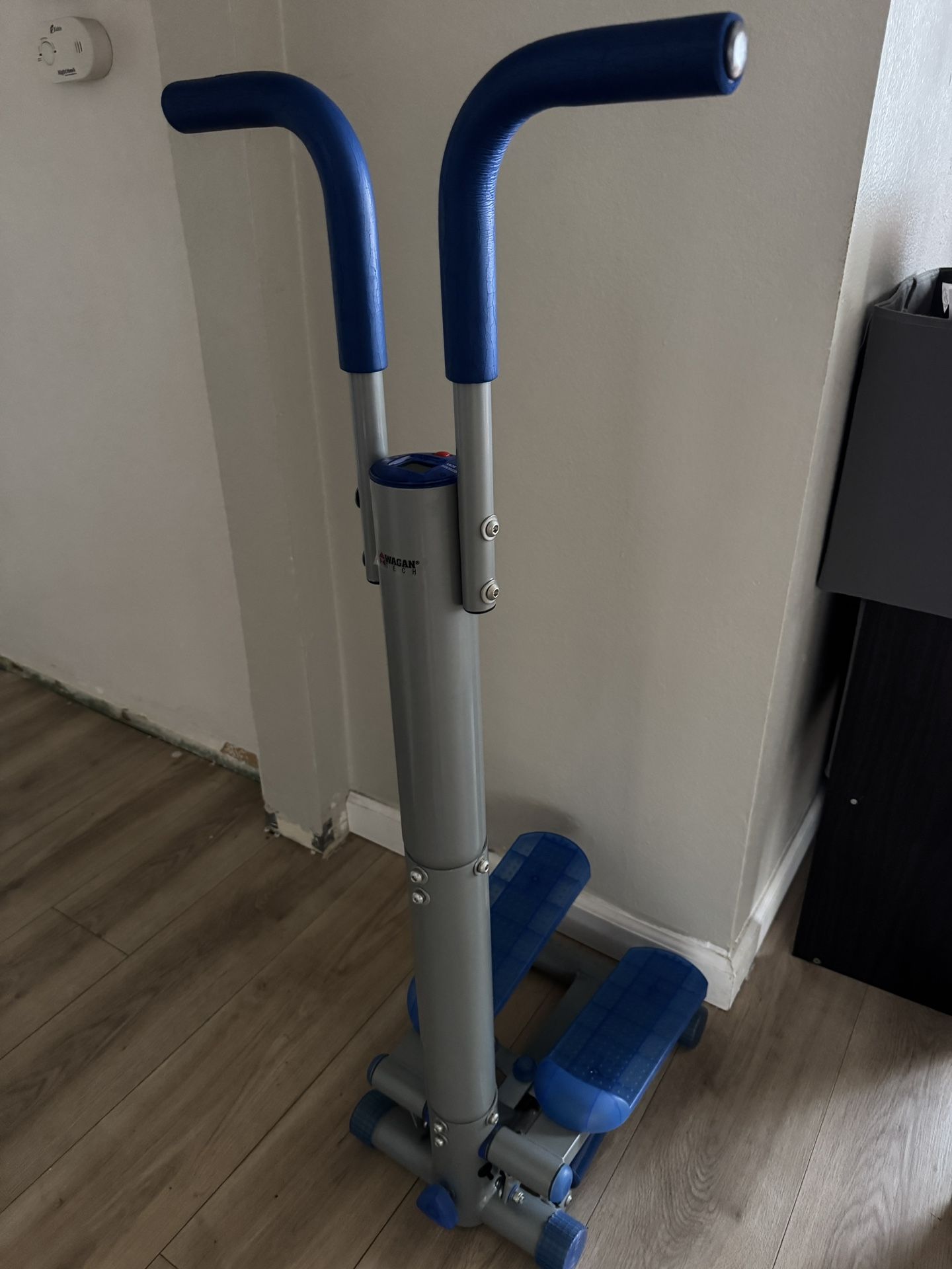 Wagan Tech Mini Stepper
