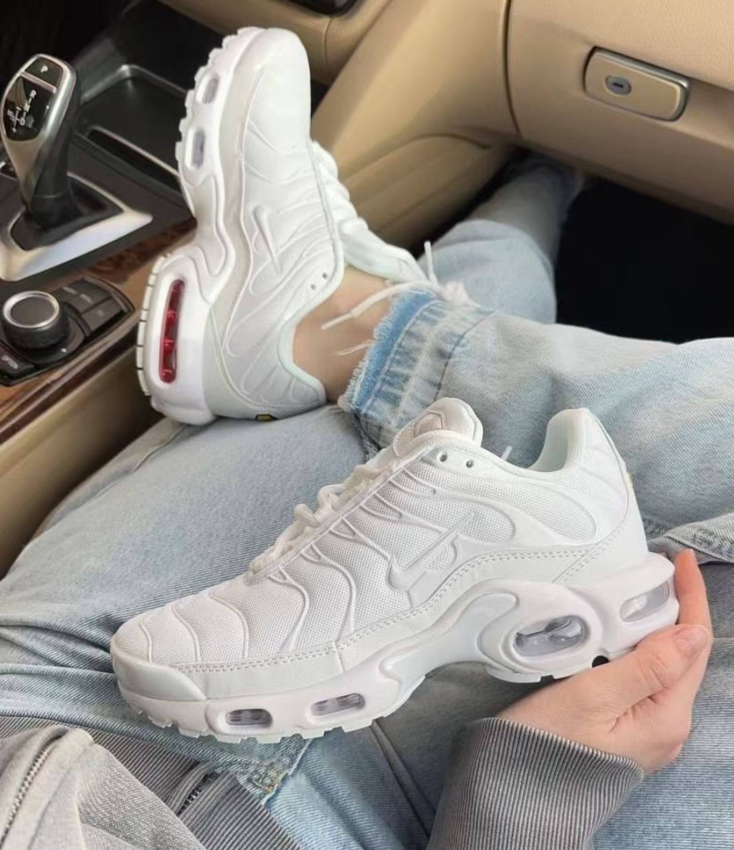 White sports shoes