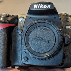 Nikon D90 + 3 Nikkor lens + Camera bag
