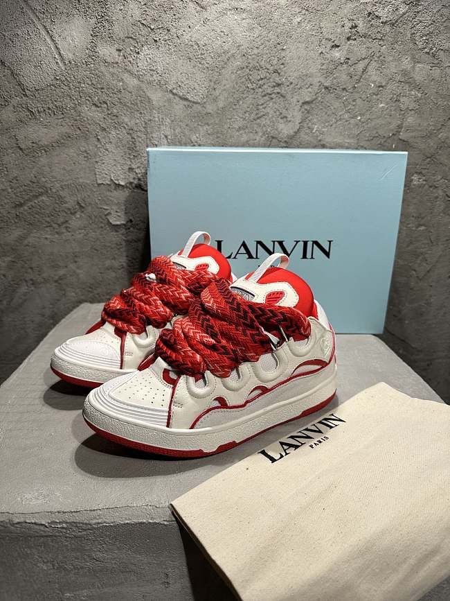 Lavin Curb