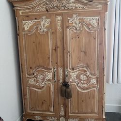 Solid Wood Rustic Wardrobe Cabinet – Carved wood
