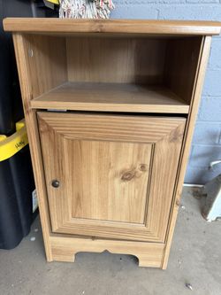 2 Bed Side Tables