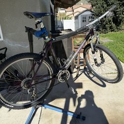 Trek 8700 Carbon Fiber 1990’s. $175 OBO