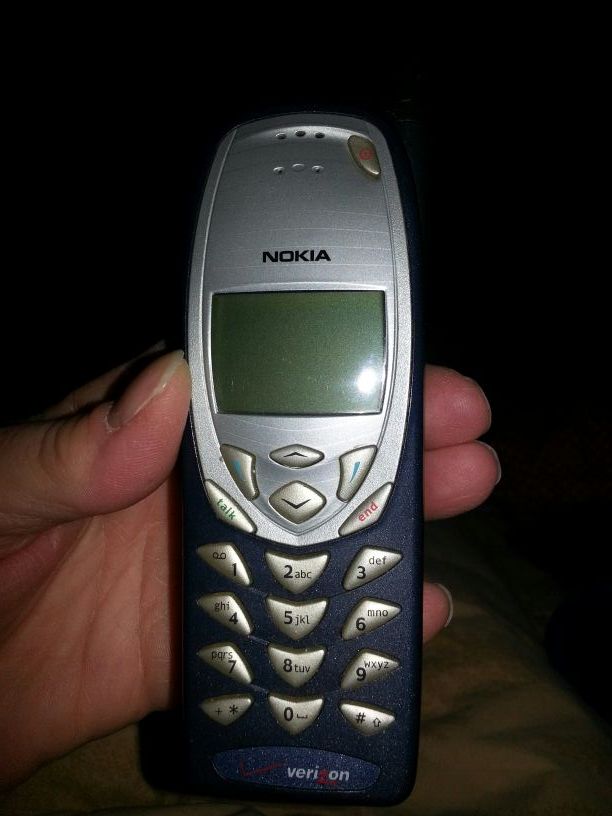 Nokia 3285 Verizon cell phone ☎️