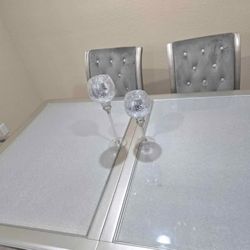 Beautiful Dining Table 