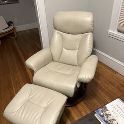 White Leather Recliner Chair 