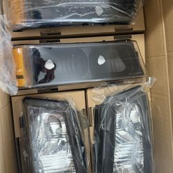 03-06 Chevy Silverado Black Amber Headlights Parking Lights