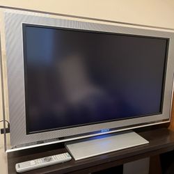 Sony KDL-40XBR2 40” BRAVIA LCD 1080p
