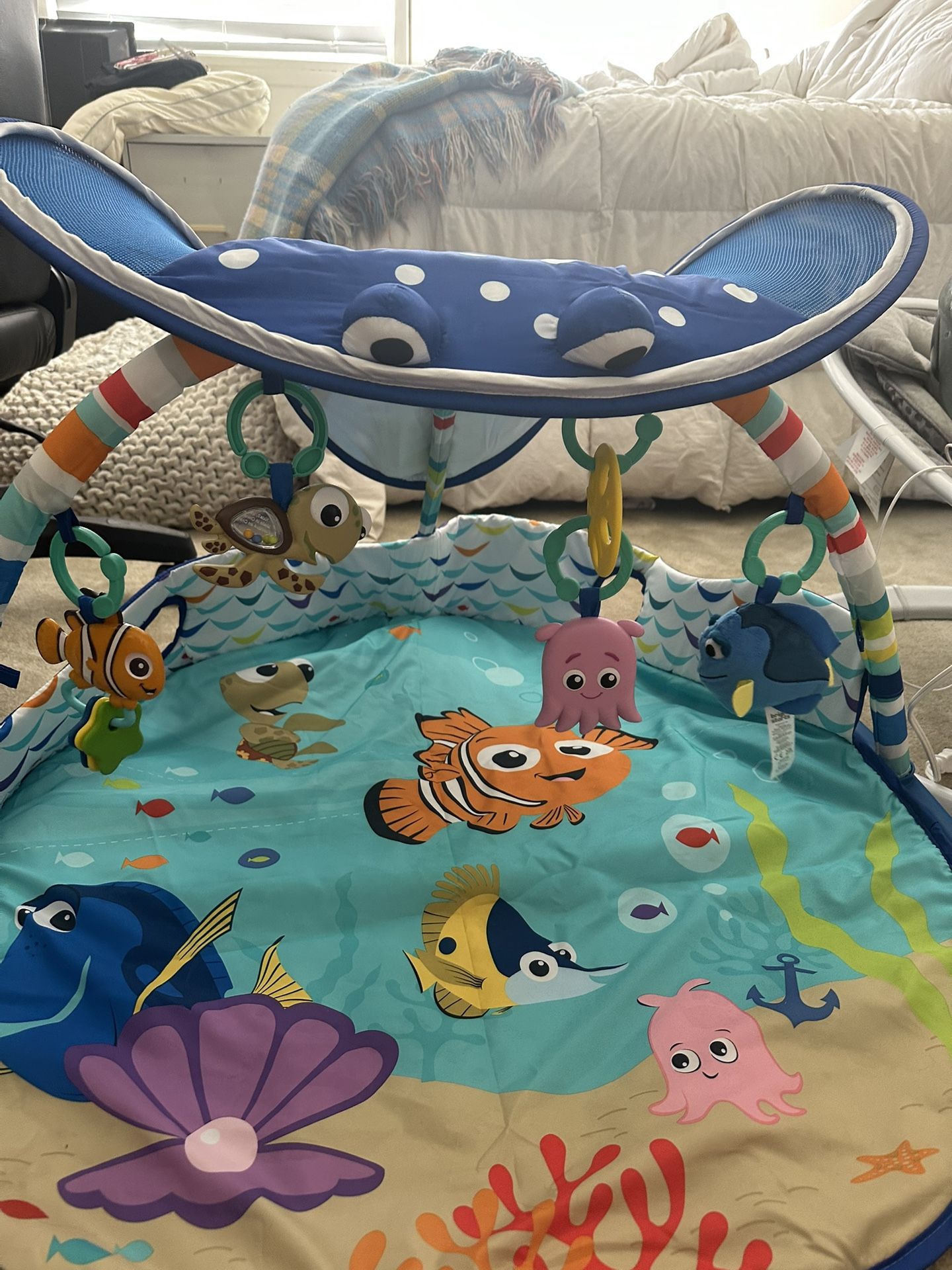 Finding Nemo Mr. Ray Baby Mat