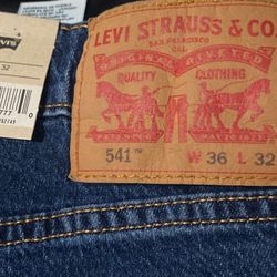 36x32 Levi’s Men’s 541 Athletic Taper Jeans