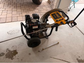 Dewalt pressure washer 3400psi with Honda motor
