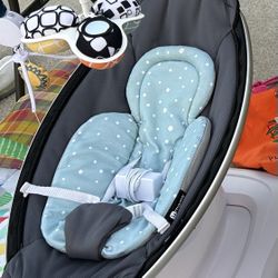 Mamaroo 4 Moms Swing