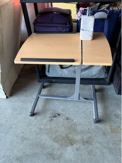 Small computer desk table