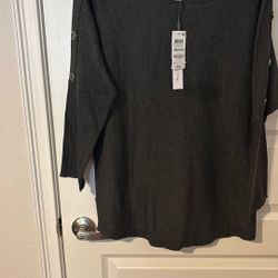 Grayish Black Has Buttons On Sleeve Round Neck Really Pretty