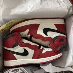 Jordan 1 Retro High OG Chicago Lost and Found Size 6M