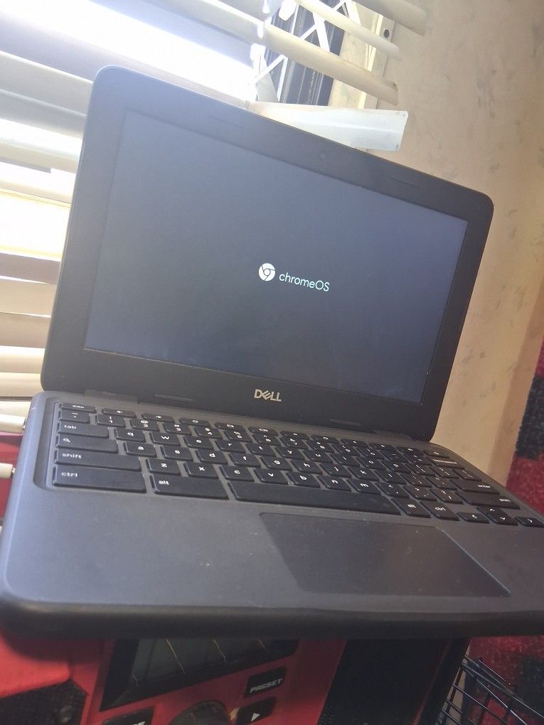 Dell Chromebook (Read Description)