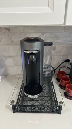 Nespresso Vertuo Plus Pod Capsule Coffee & Espresso Machine by De'Longhi