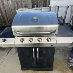 Comercial  Grill  $99.00 With Gas Tank 