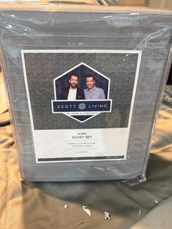 Brand new queen bedsheets