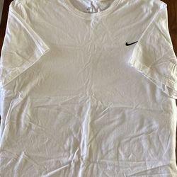White Nike Tee Shirt