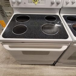 Electric Stoves And Gas Stoves Used Good Condition 90days Warranty 