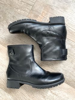WOMEN’S Boots Black Leather Moto Boots Size 8 Aerosoles