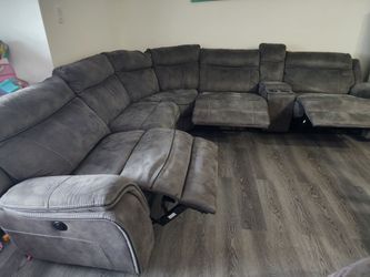 Cindy craford grey suede sofa 2 electric recliners and 1 manual