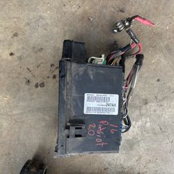 2016 Jeep Patriot Fuse Box Or Body Control Module Parts 