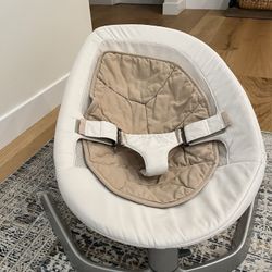 Nuna Leaf Baby Bouncer