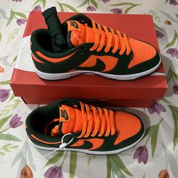 Nike Low-Top Sneakers In Orange And Dark Green 