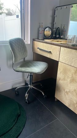 Rolling Sea Green Chair