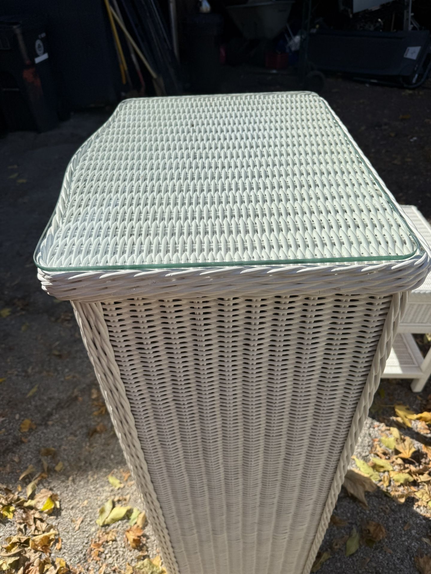 Wicker Furniture Set Of 2 And Wood Table