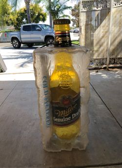 MILLER GENUINE DRAFT BILLIARD LAMP