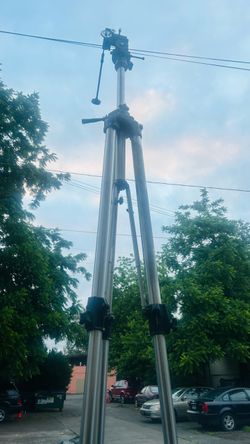 Heavy Duty Tripod 12’