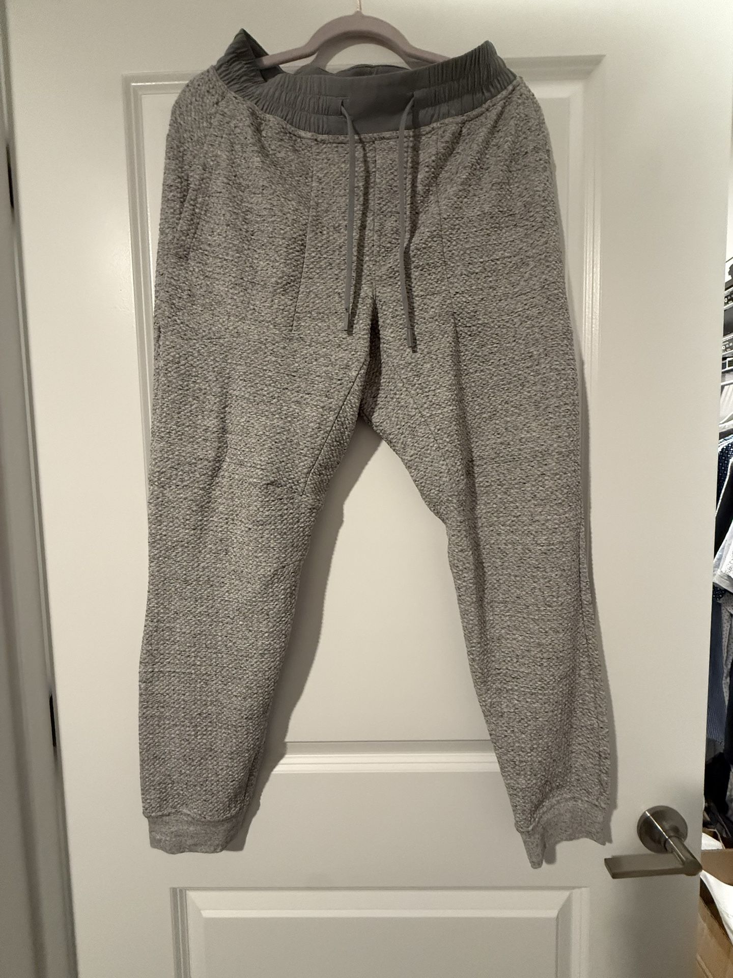 New Men’s Lululemon Double-Knit Textured Joggers