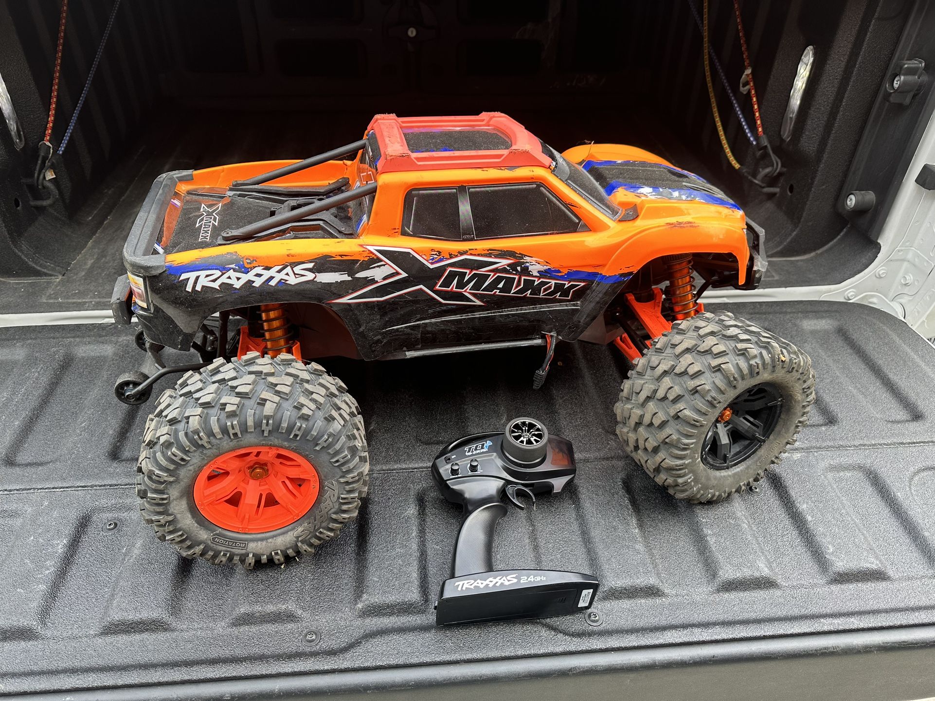 Traxxas Xmaxx 8s for Sale in Addison, IL OfferUp