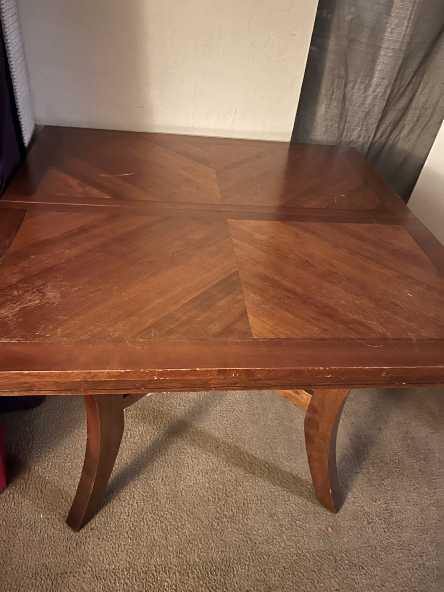 Dining Room Table w/ 4 chairs