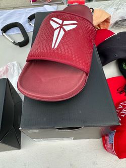 Nike Kobe slides 45$ Size 11