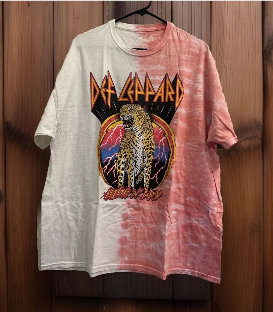Def Leppard Men's Size XL - T Shirt Tidye Bi Color Pink/Off white