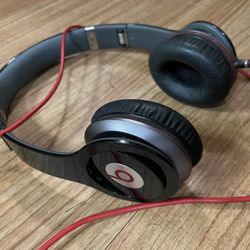 Beats Wires Headphones