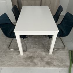 Dining Table With 4 Chairs