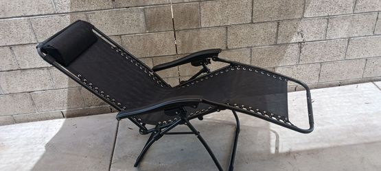 Chaise lounge chair