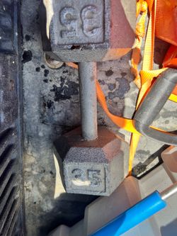 Single 35# dumbbell