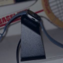 Fitbit Versa 4 In Perfect Condition !