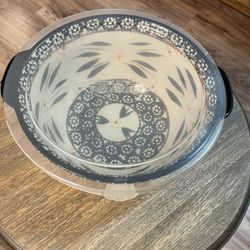 Temp - Tations Old World Black 1.5 QT Bowl 