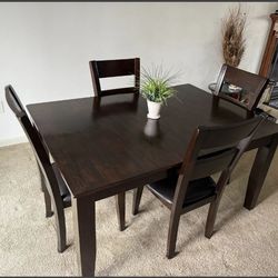 Dinning Table and 6 chairs