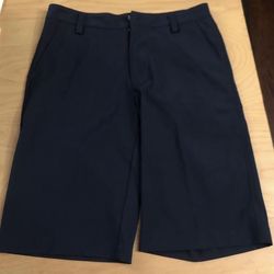 Boys puma shorts med 9/10 years