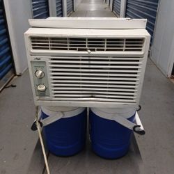 Good Cold Window A/C Unit $50